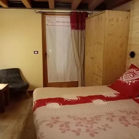 Casa Il Granaio Holiday home La Thuile